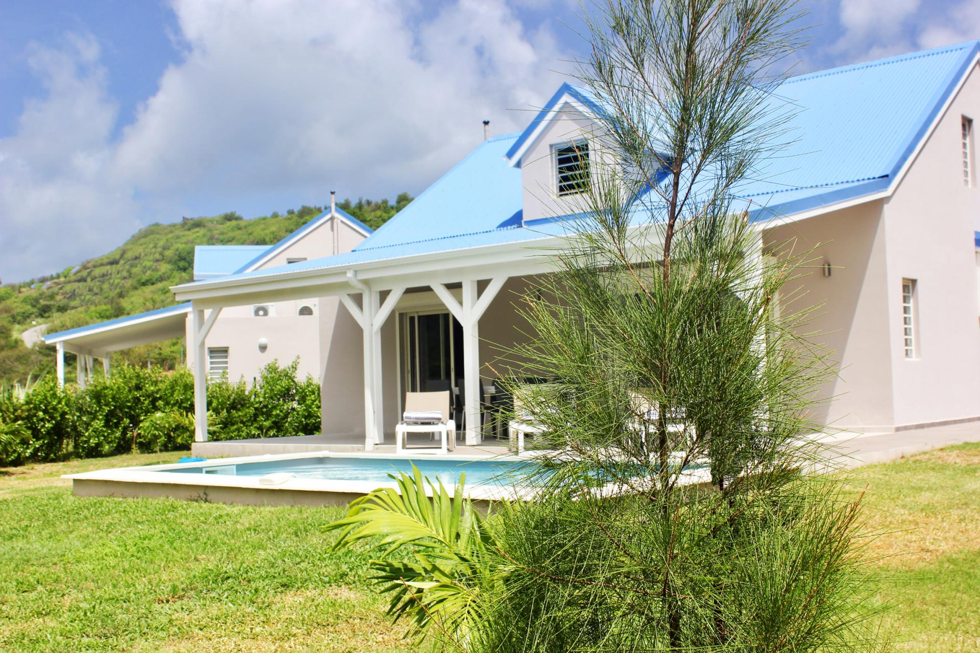 Villa a louer à Saint Martin - Vue d'ensemble villa et piscine