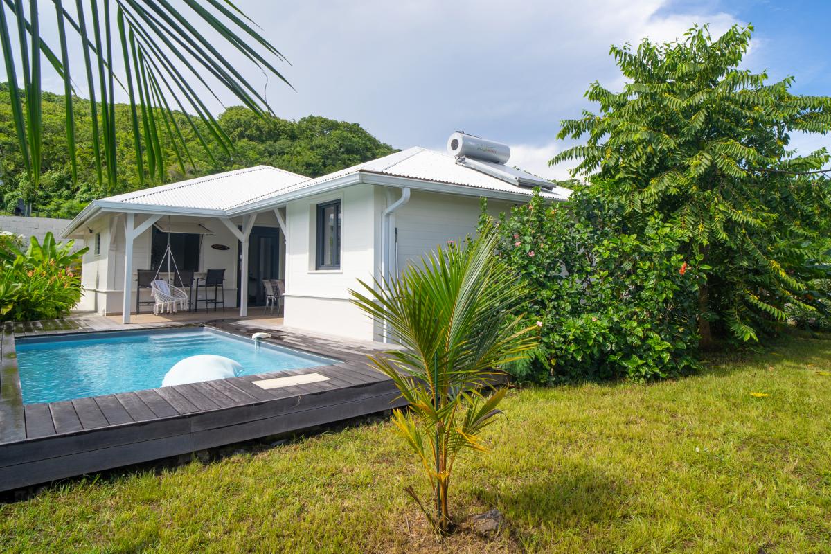 4-Location-villa-piscine-le-diamant-martinique-jardin