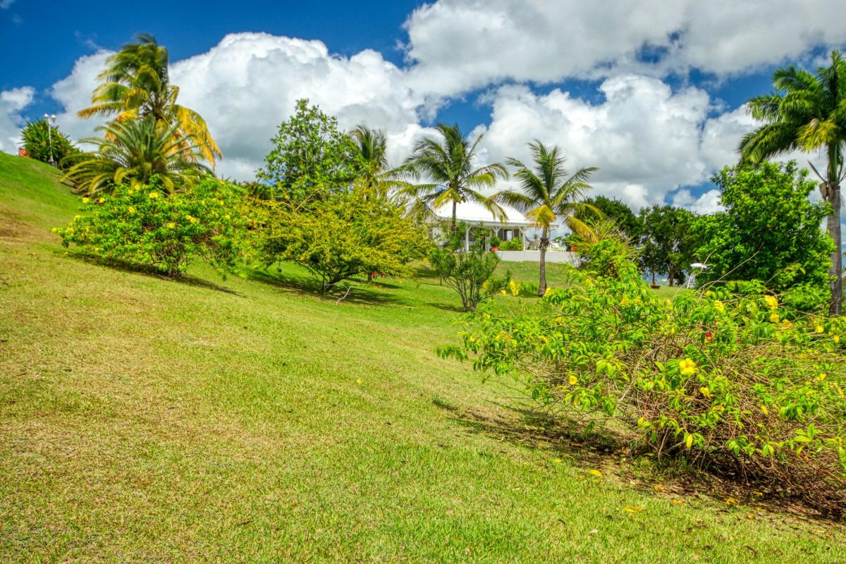 Location-Bungalow-luxe-Martinique---Grande-propriété