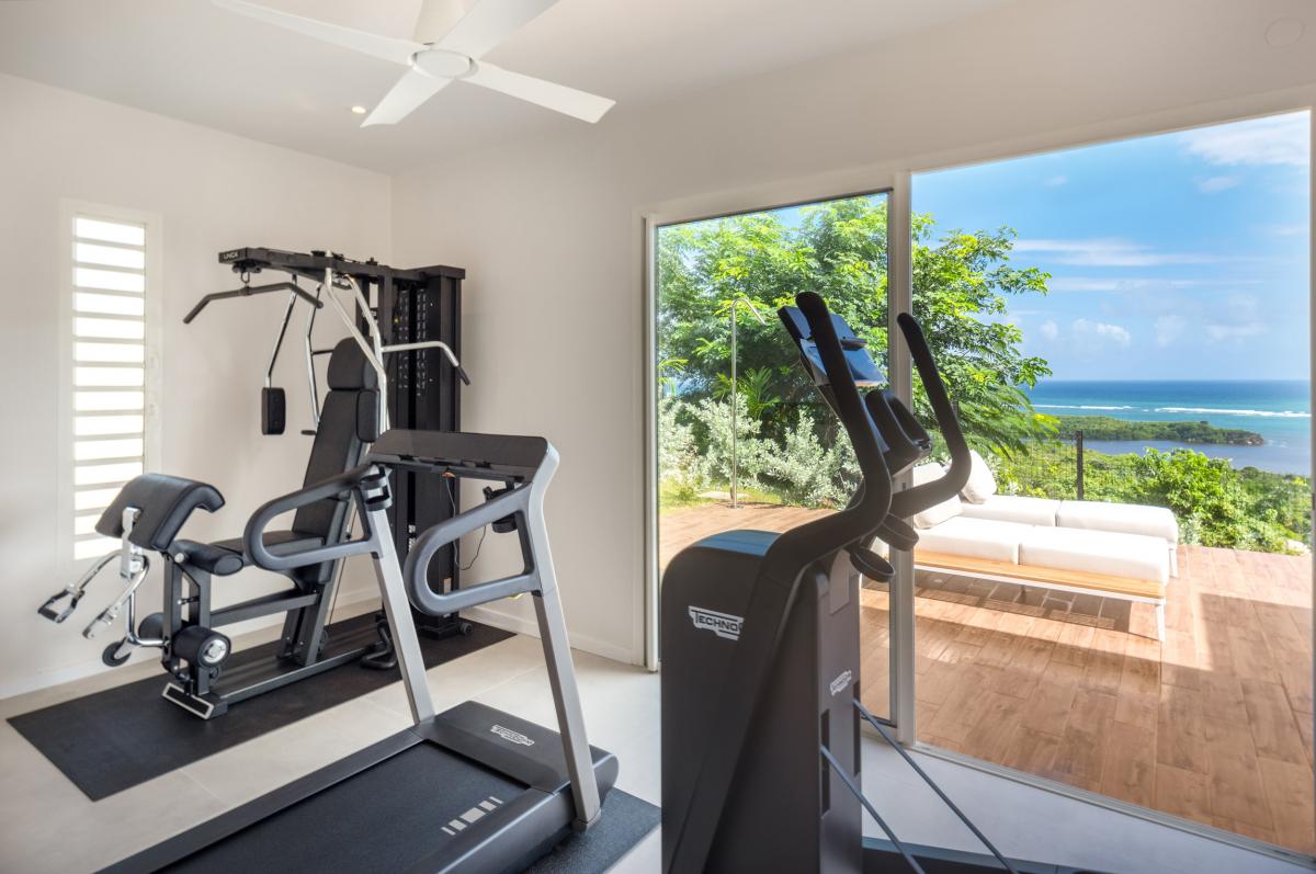14-Location-villa-Martinique_-Marin-_-salle-de-sport