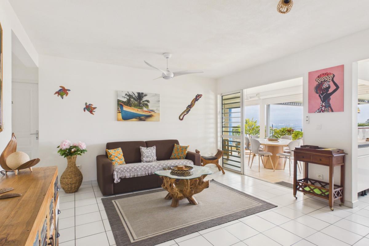 piece-vie-ouverte-terrasse-vue-mer