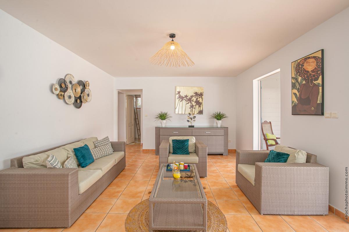 Location-villa-le-Diamant-Martinique-Salon