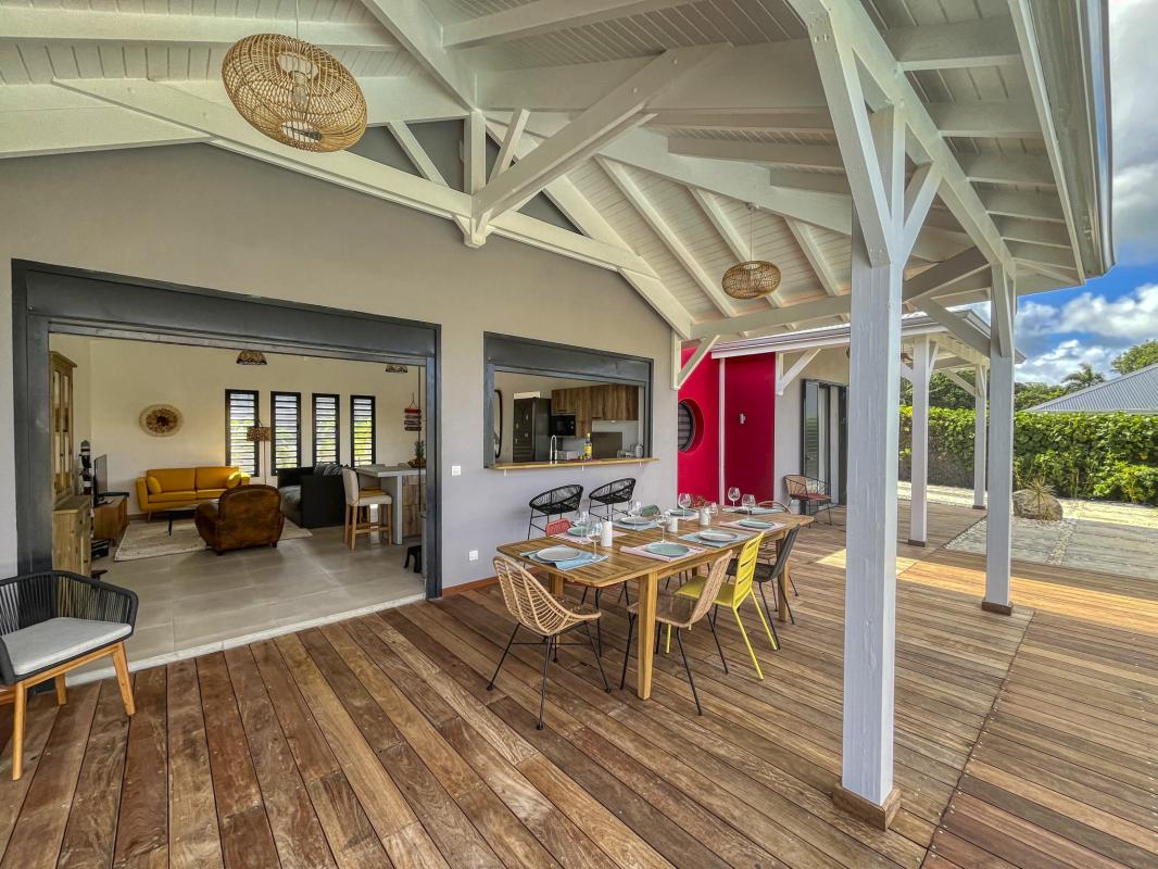 11.Location-villa-piscine-Saint-François-Guadeloupe_Terrasse