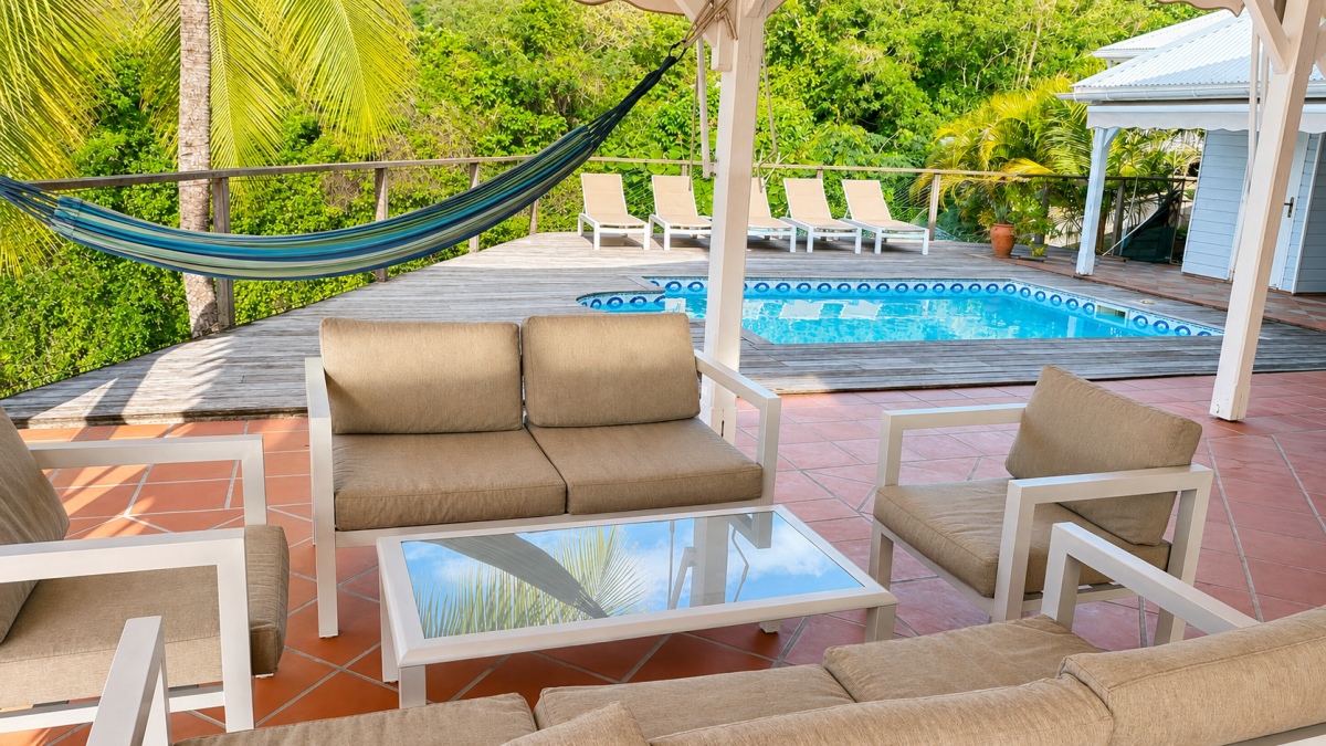location-villa-famille-piscine-jardin-Tartane