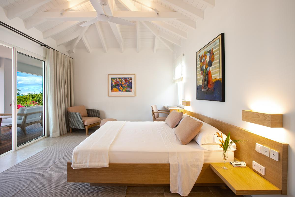 40_LaHacienda-Bedroom5