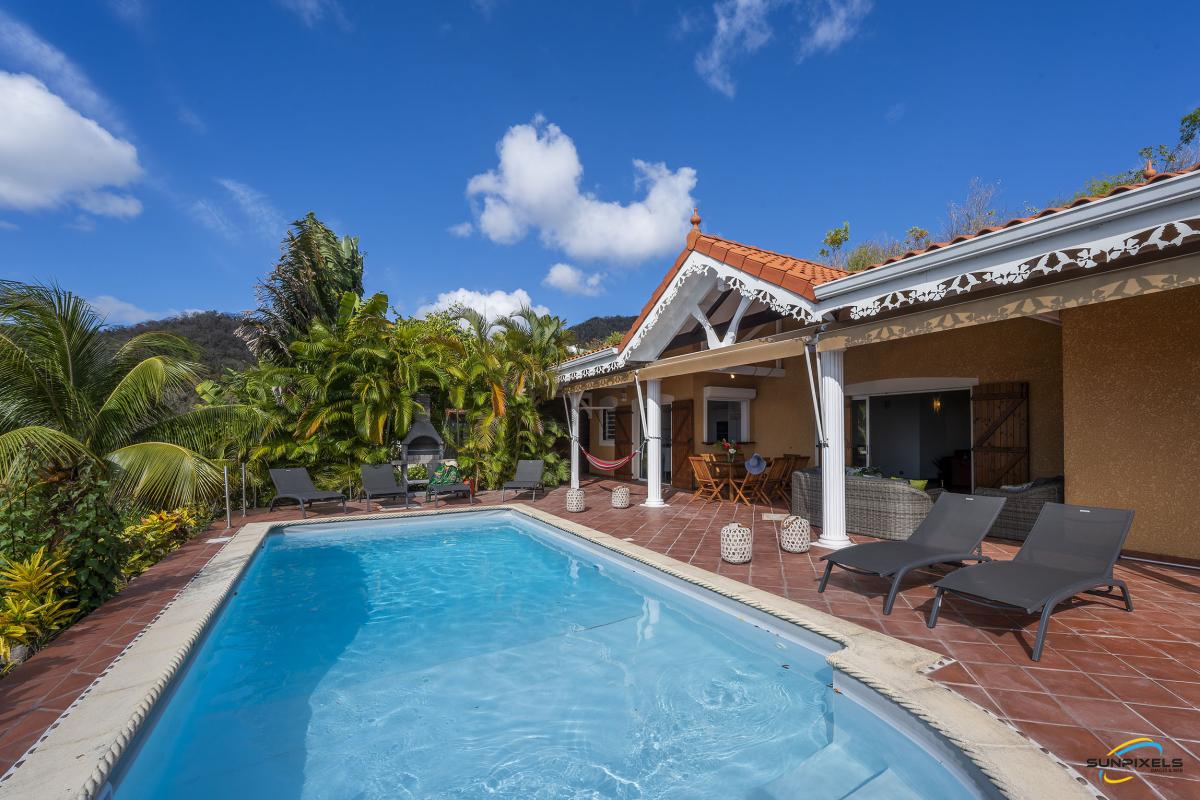 villa-luxe-anses-darlet-piscine-privee-3
