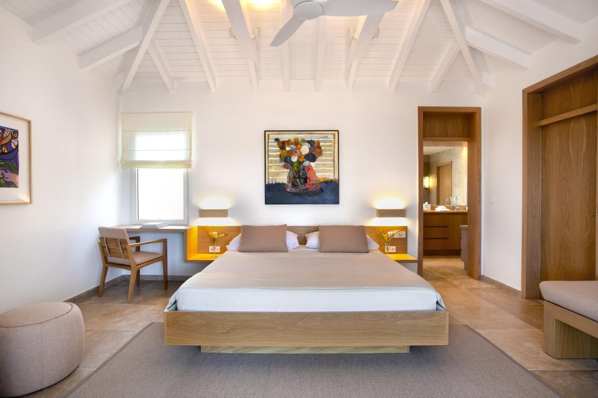 39_LaHacienda-Bedroom5