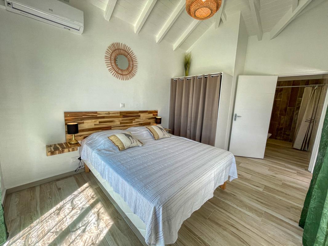 A louer villa 2 chambres pour 4 personnes avec balneo sur les hauteurs du Gosier en Guadeloupe