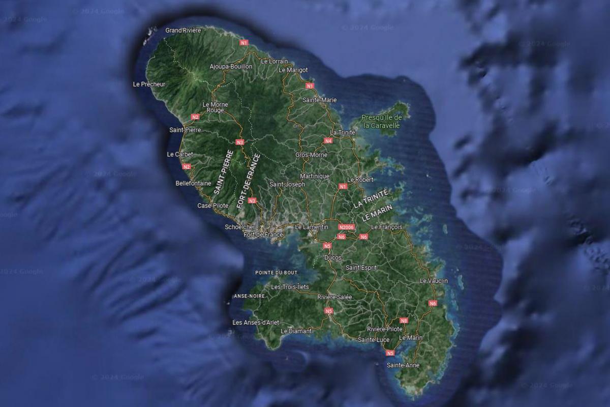 Géographie-Vue-Satellite-Martinique