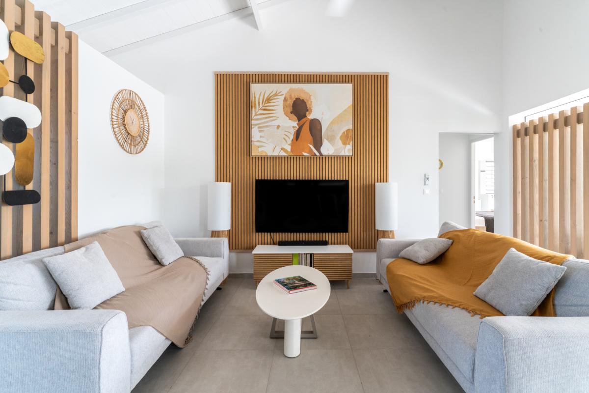cuisine-ouverte-sejour-lumineux-villa-t4-diamant