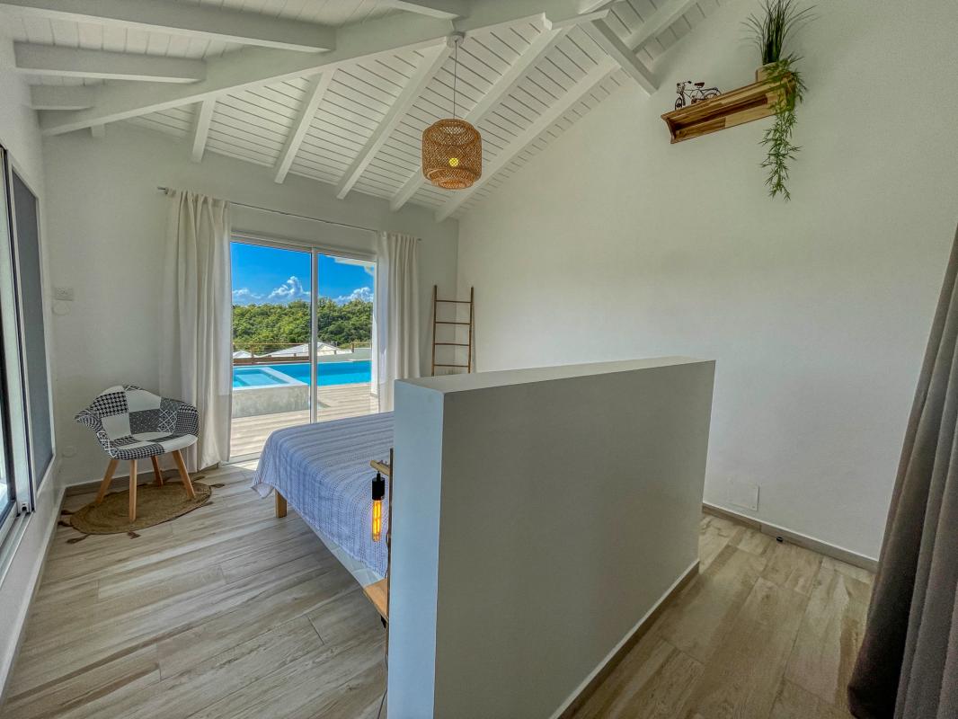 A louer villa 3 chambres pour 6 personnes avec piscine et balneo sur les hauteurs du Gosier en Guadeloupe
