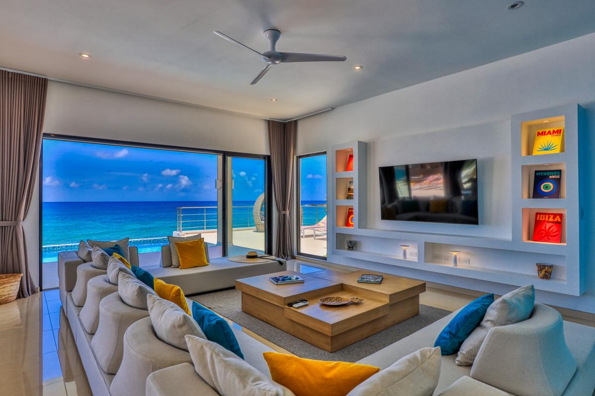 Location villa Alma 4 chambres 8 personnes avec piscine les pieds dans l'eau Beacon Hill Saint Martin