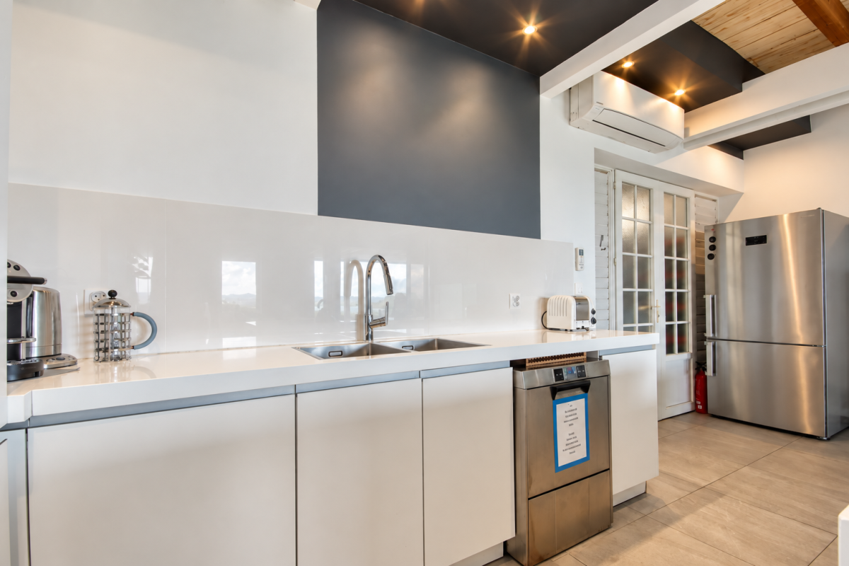 KITCHEN_