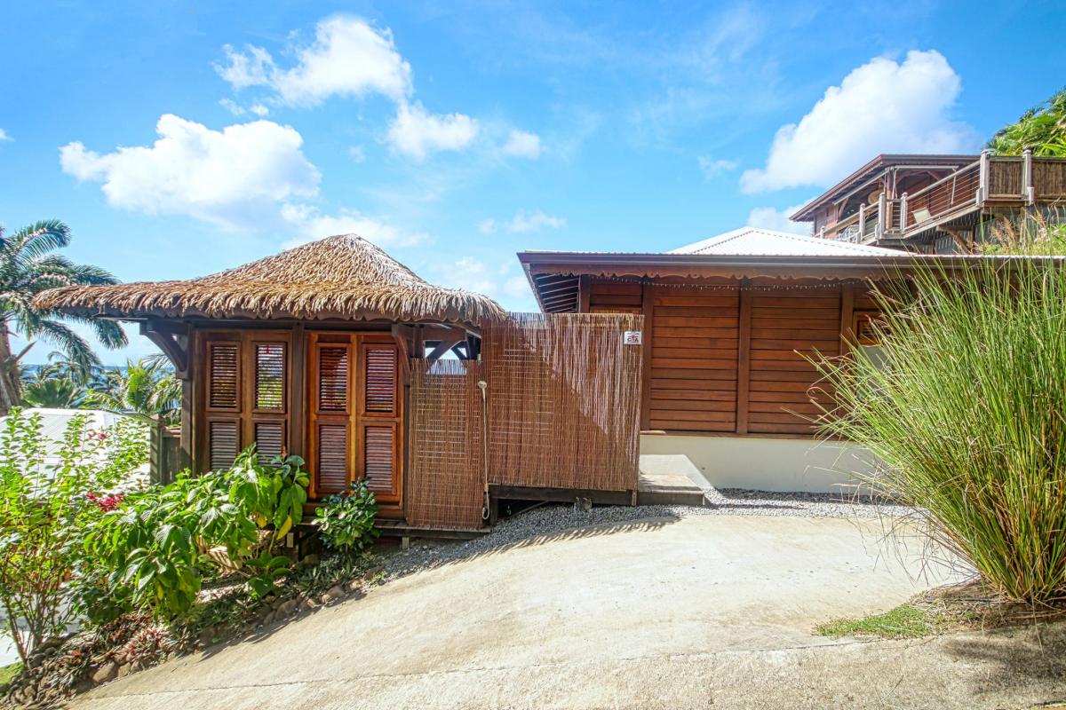 25-Location-villa-Martinique_Anses-d'Arlet_-extérieur-droit