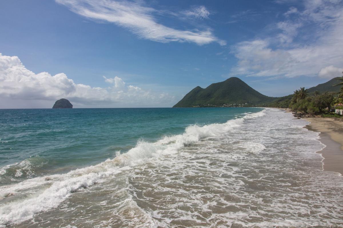 Plage-Surf-Diamand-Martinique