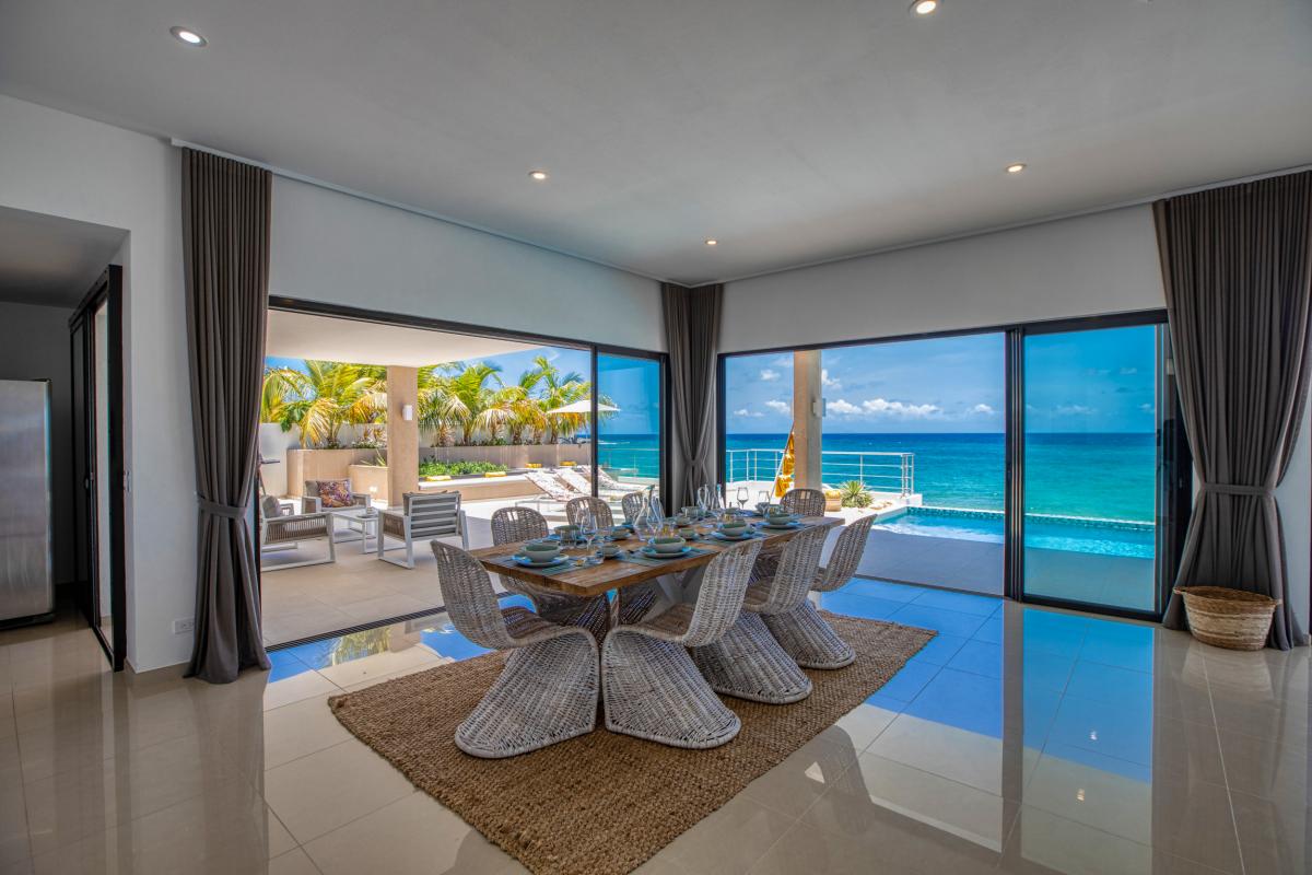Location villa Alma 4 chambres 8 personnes avec piscine les pieds dans l'eau Beacon Hill Saint Martin