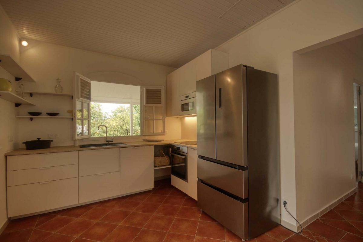 3-Location-villa-le-robert-martinique-_dépendance-cuisine