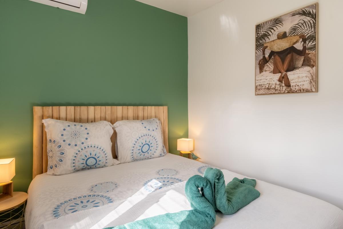 Location-vacances-sainte-anne-martinique-la-chambre-2