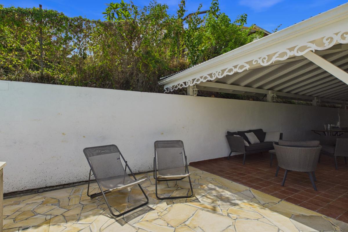 plage-piscine-transats-farniente