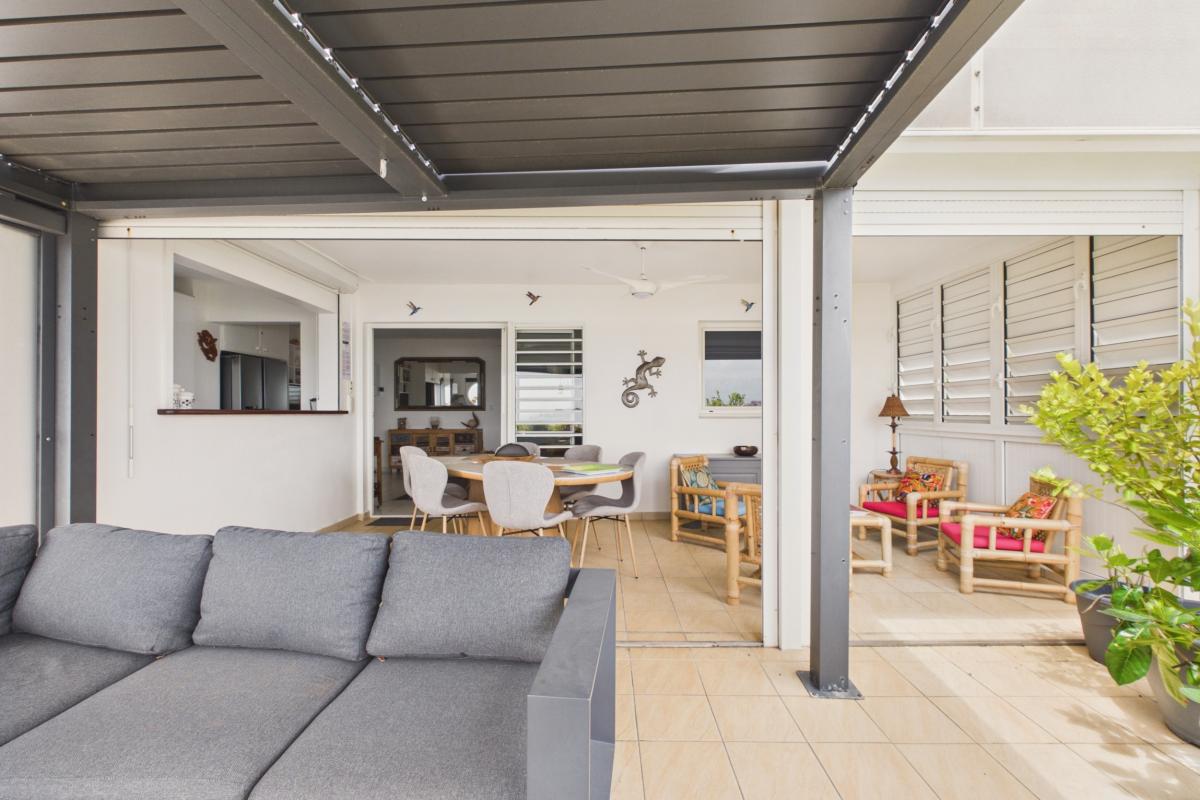 terrasse-couverte-vue-mer-panoramique-trois-ilets-3