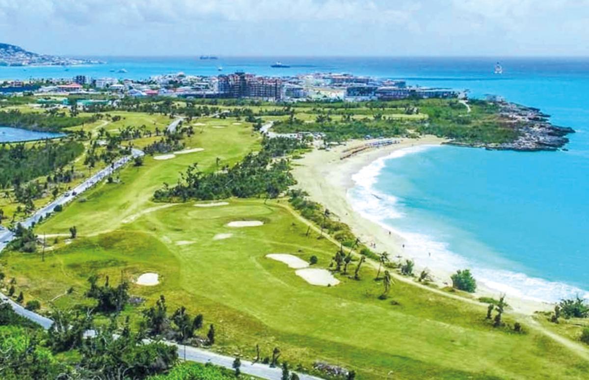 Vue-aérienne-Saint-Martin-golf-mullet-bay