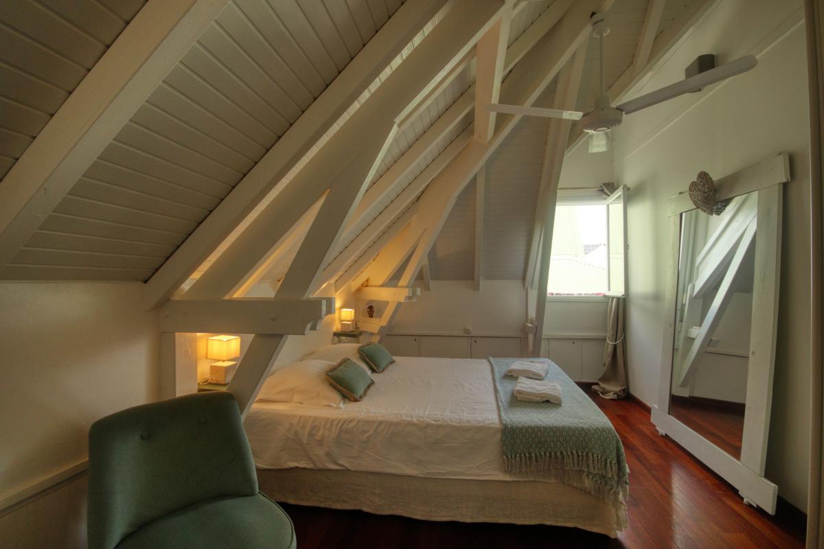 15-Location-appartement-trois-ilets-martinique-chambre-2-lit