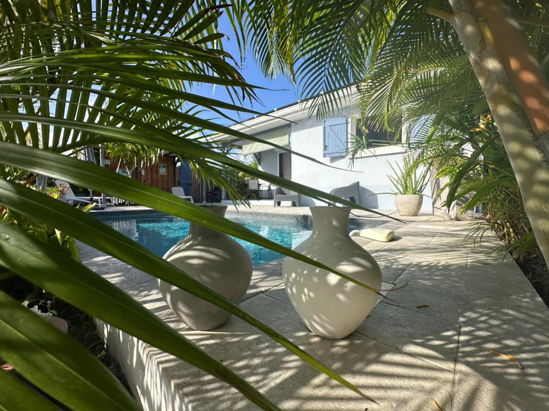 location2-villa-sainte-anne-martinique-piscine-privee