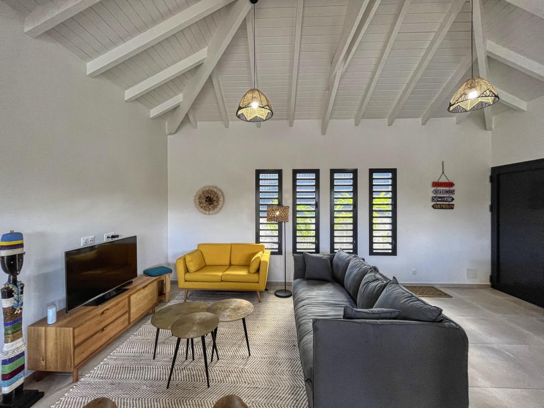22.Location-villa-piscine-Saint-François-Guadeloupe_Salon