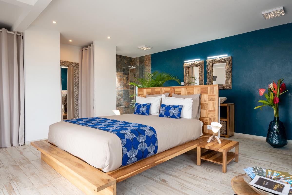 5-Location-martinique--Suite-L_chambre-salle-d'eau