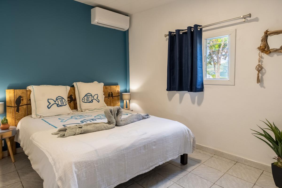 Location-vacances-sainte-anne-martinique-la-chambre-1