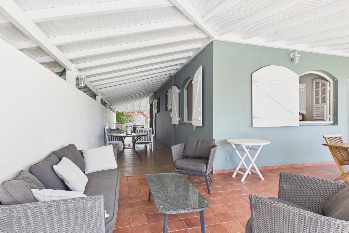 salon-jardin-exterieur-detente-mer