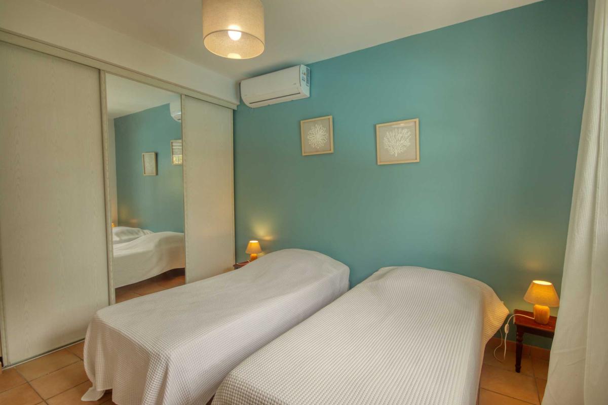 19-Location-villa-le-diamant-martinique-plage-à-pied_chambre-3