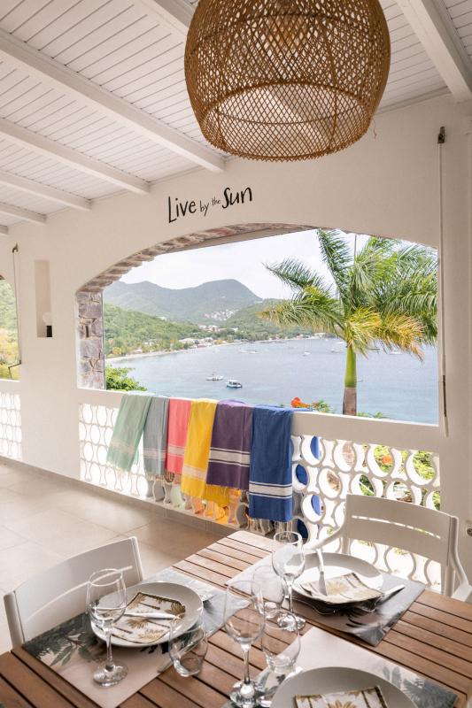 Location-villa-7-chambres-Anses-Arlet-Martinique---Vue-depuis-la-terrasse