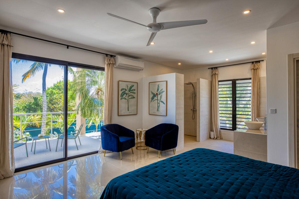 Location villa Alma 4 chambres 8 personnes avec piscine les pieds dans l'eau Beacon Hill Saint Martin