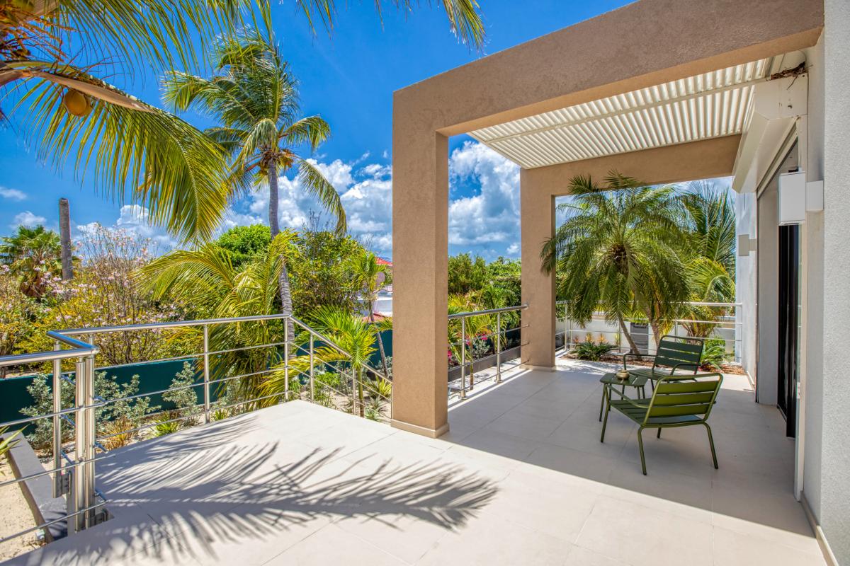 Location villa Alma 4 chambres 8 personnes avec piscine les pieds dans l'eau Beacon Hill Saint Martin