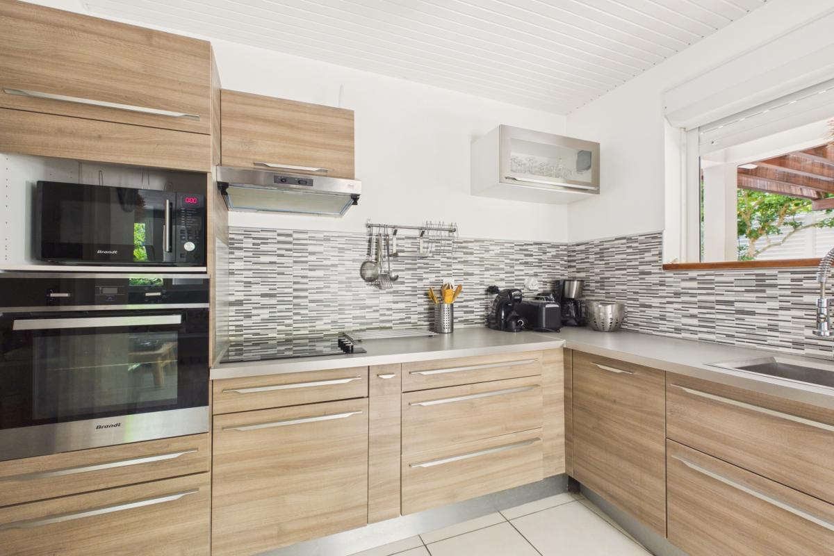 cuisine-americaine-moderne-entierement-equipee