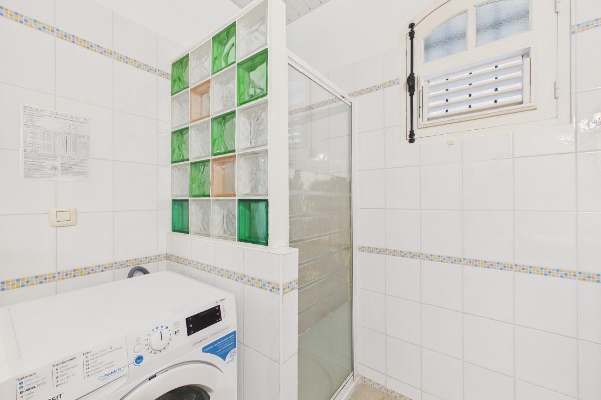 salle-douche-rdc-machine-laver