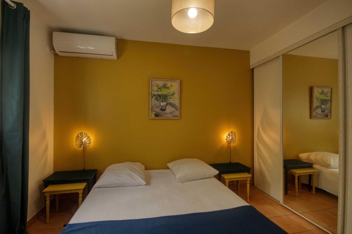 16-Location-villa-le-diamant-martinique-plage-à-pied_la-chambre-2