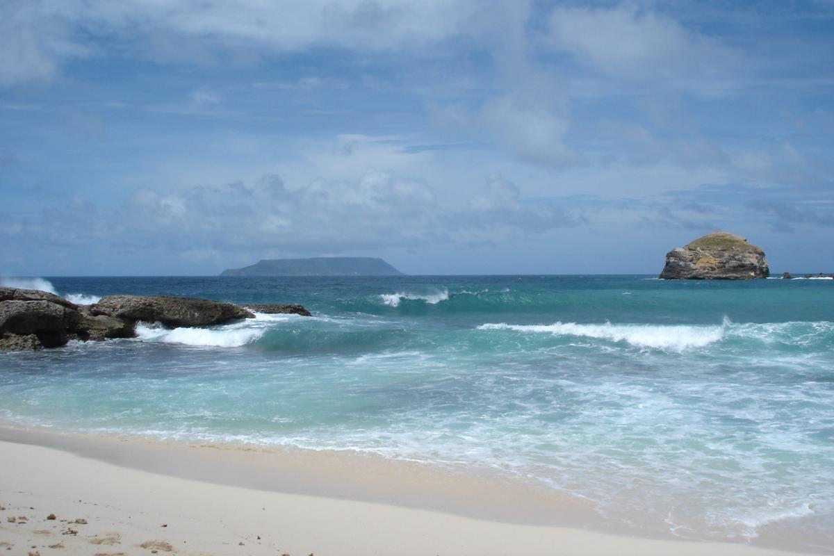 La Désirade vue de la Guadeloupe