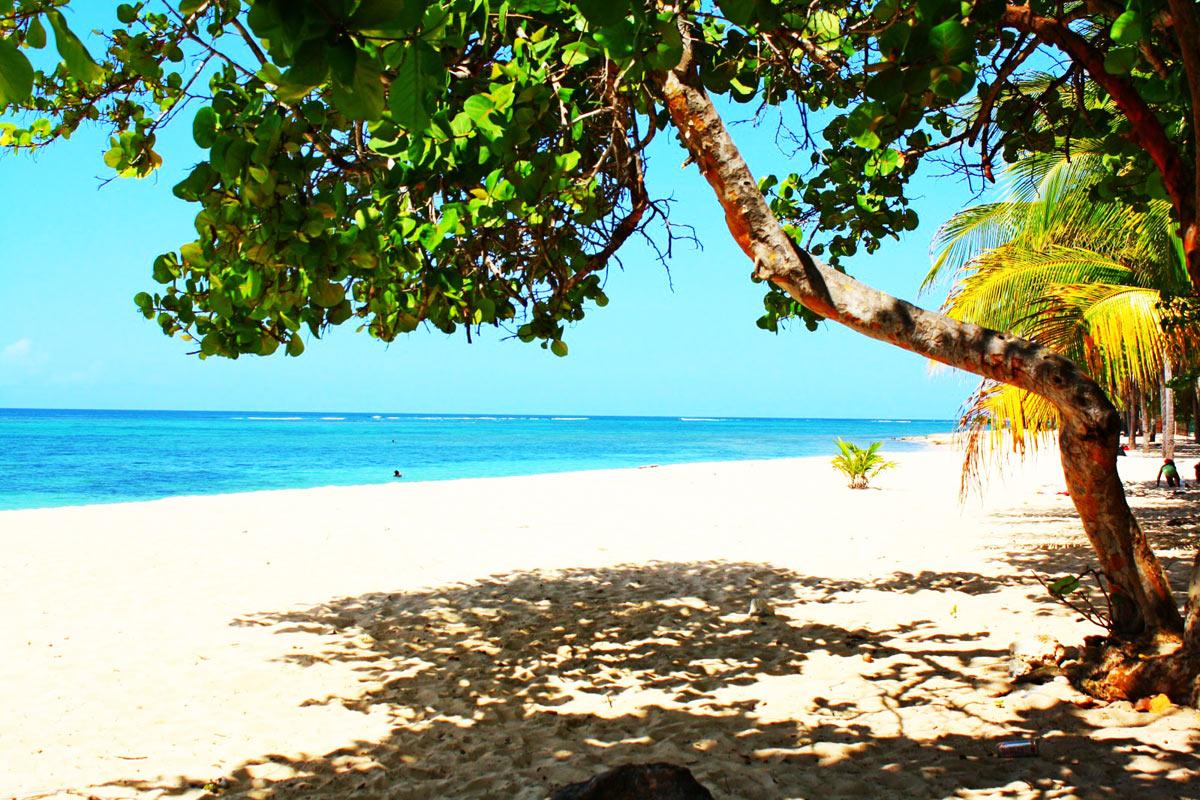 Plage de l'Autre Bord lagon