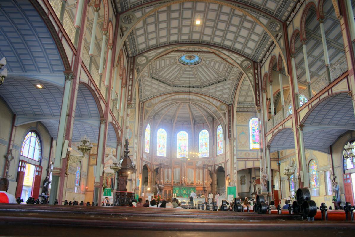 Intérieur cathédrale de Fort de France