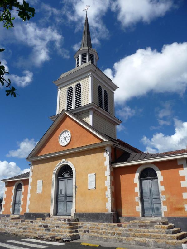 L'église du bourg de Trois Ilets