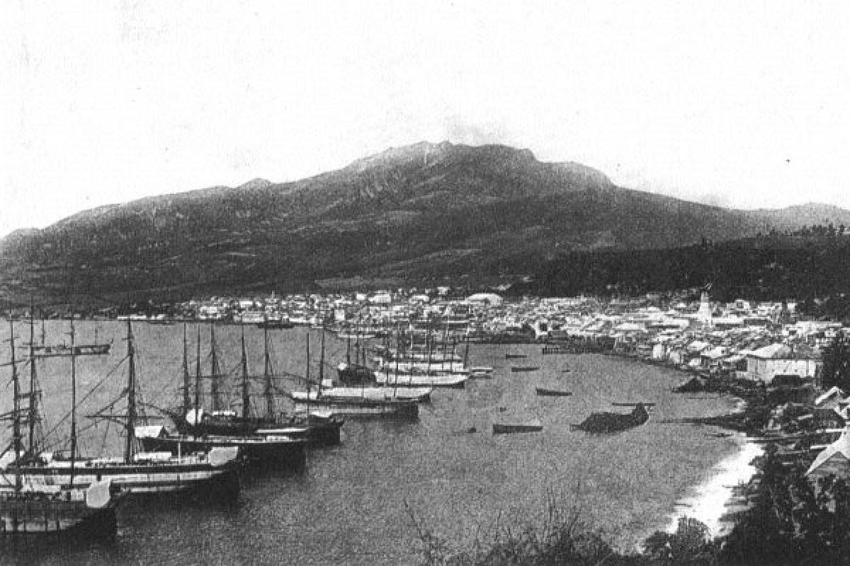 Saint Pierre avant l'éruption - 1902