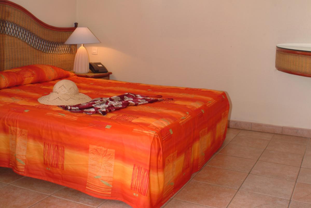 Amyris bedroom