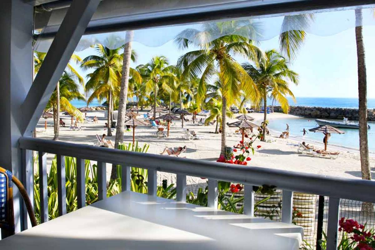 Hotel Guadeloupe - Vue plage depuis restaurant