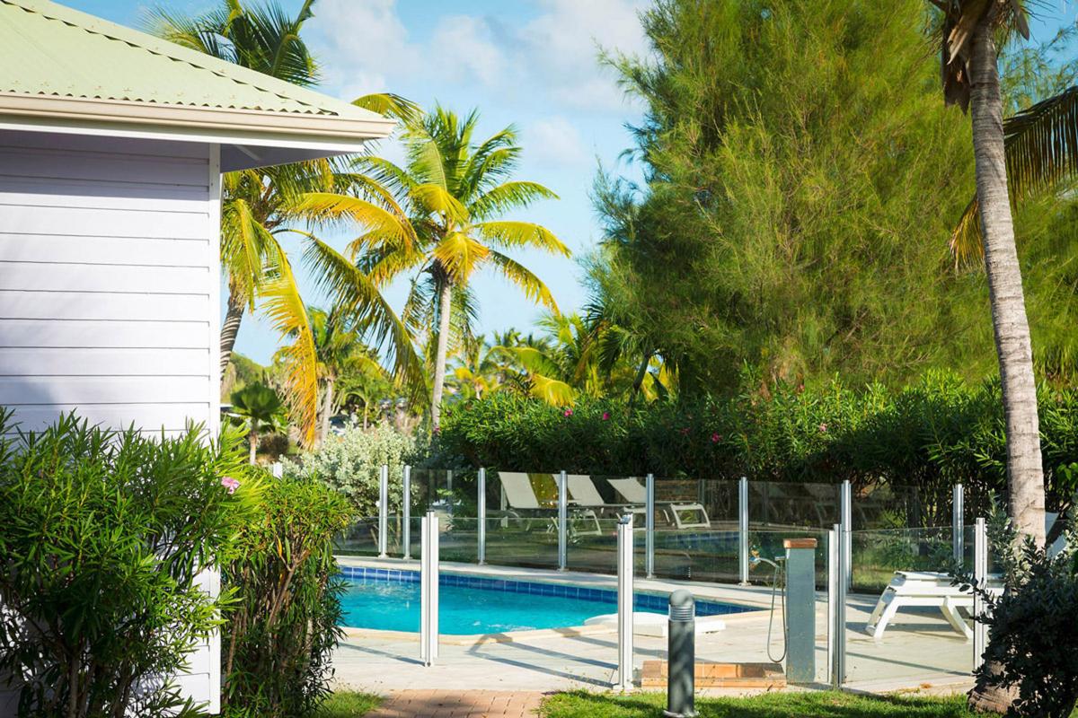 Hôtel Esmeralda - Piscine et jardin