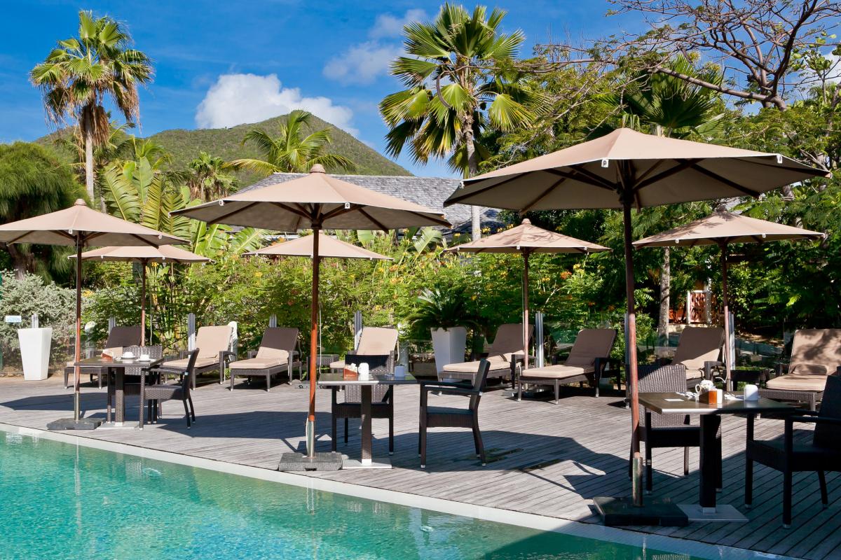 Hôtel La Plantation - Piscine et restaurant