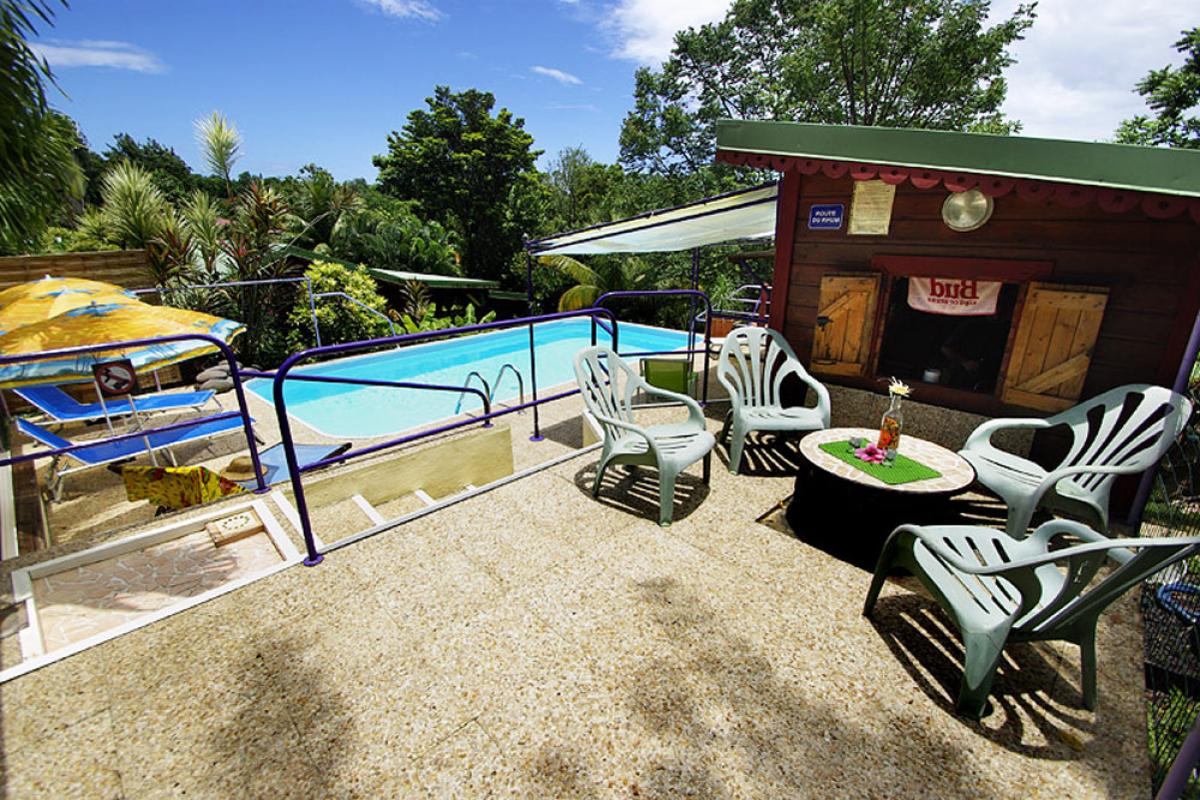 Rental bungalow Kaz Kayou - sharing swimming pool