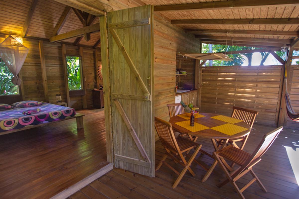 Les Cases Créoles en Bois - Terrasse / Chambre