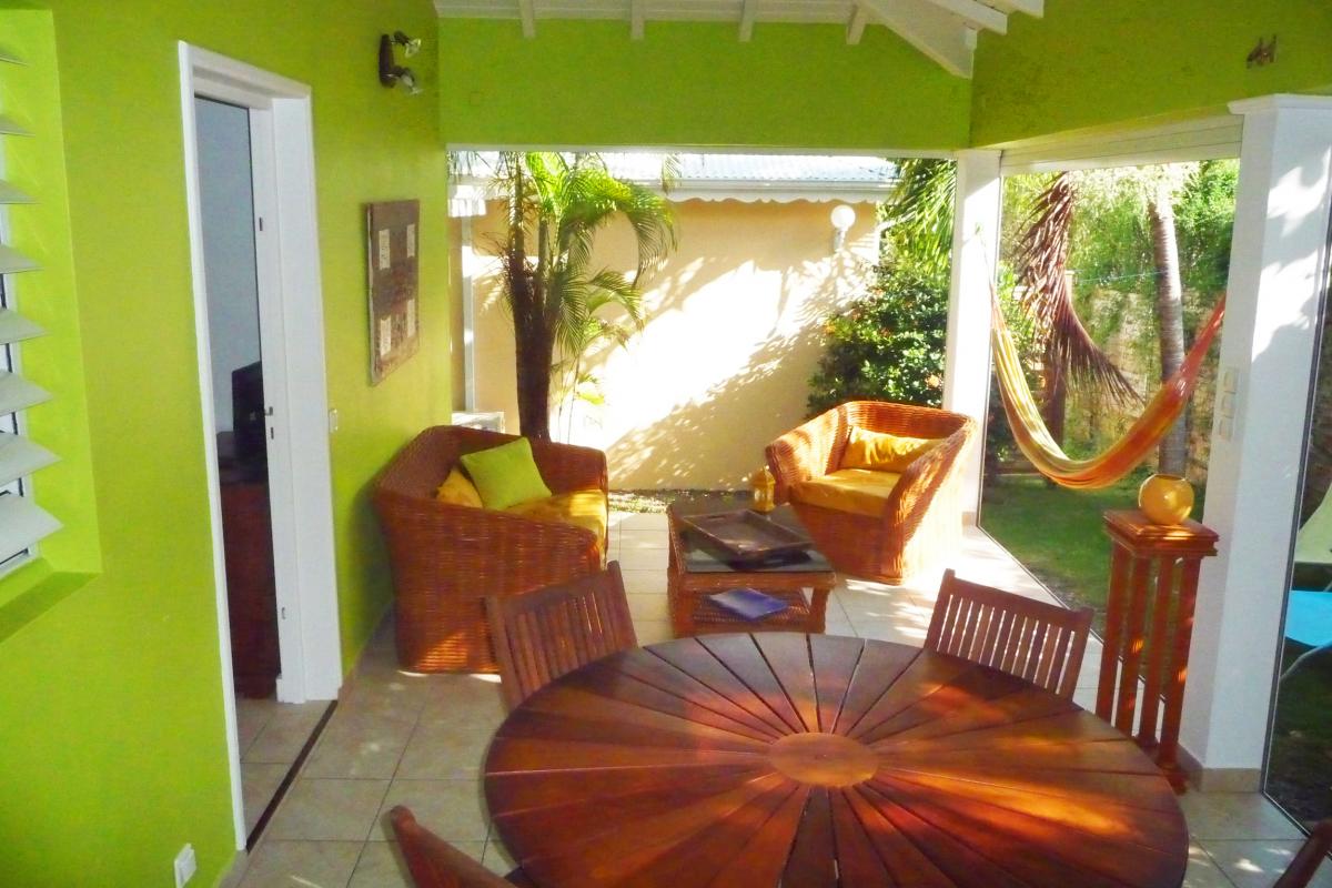 Rental villa Guadeloupe - Villa Indigo terrace and jacuzzi